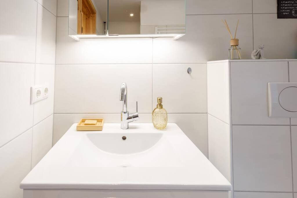 Вилла Exklusives Tiny House In Elbnaehe Букстехуде Экстерьер фото